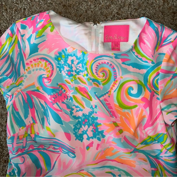 Lilly Pulitzer Masey Ruffle Romper Carnivale Coral size 2 EUC - Picture 2 of 4